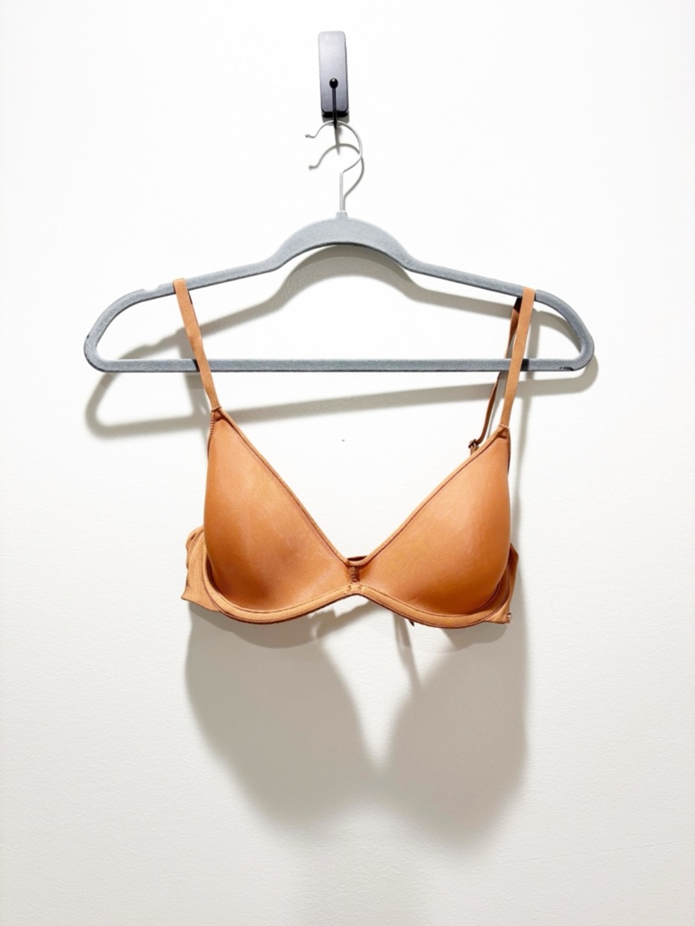SKIMS Fits Everybody T-Shirt Bra Smooth Buttery Soft Bronze Demi Coverage 34C